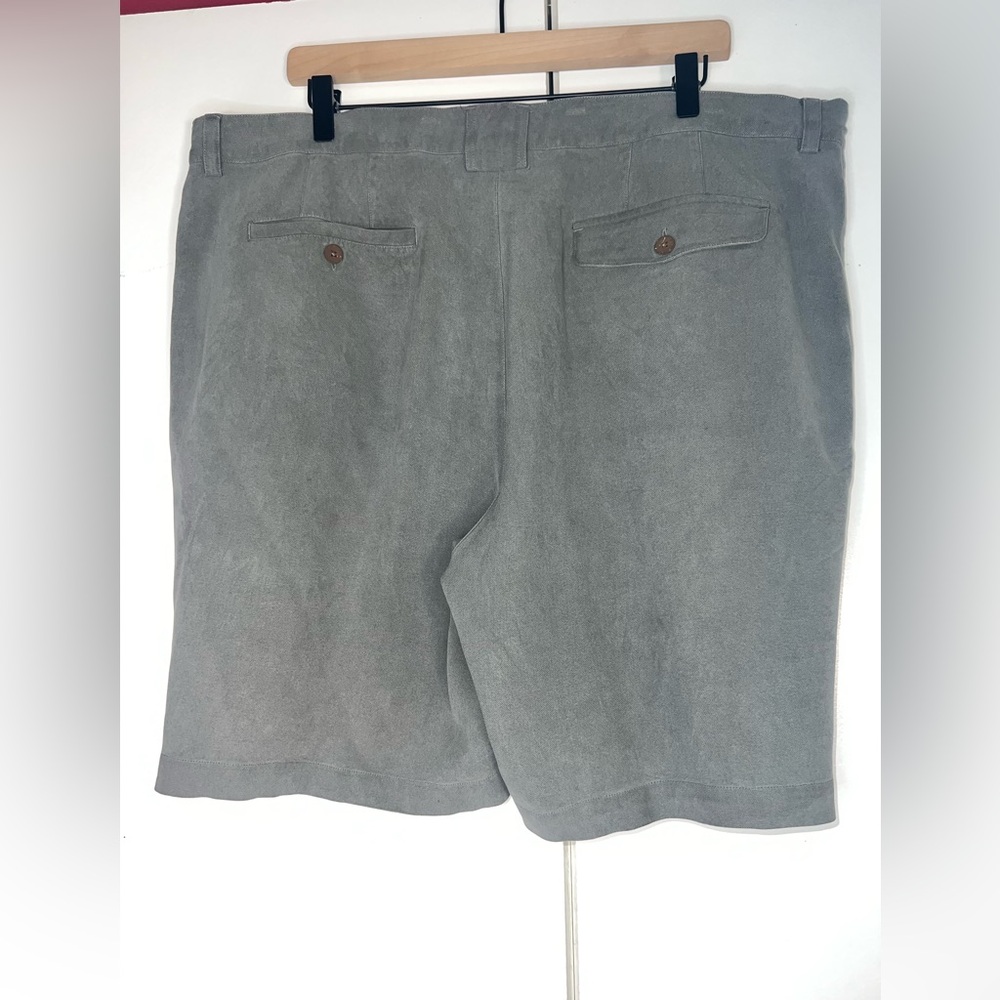 TOMMY BAHAMA pleated washable silk shorts, charcoal, gray, men’s size 44